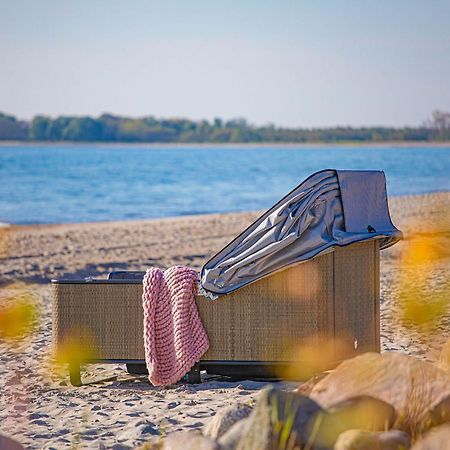 Strand Lounge Kronsgaard Екстериор снимка